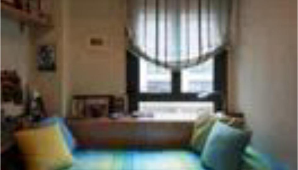 Photo 1 of Flat to share in Calle Dos, 7, Legazpi, Madrid