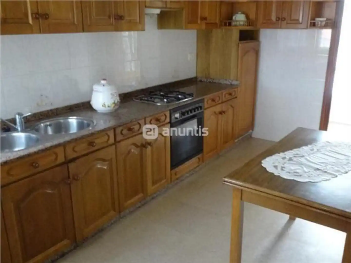 Casa adosada en venta en Calle Travesía Lugo Primera, 5, Palas de Rei Cocina de Casa adosada en venta en Palas de Rei con Terraza