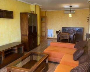 Living room of Flat for sale in Getafe  with Terrace and Swimming Pool