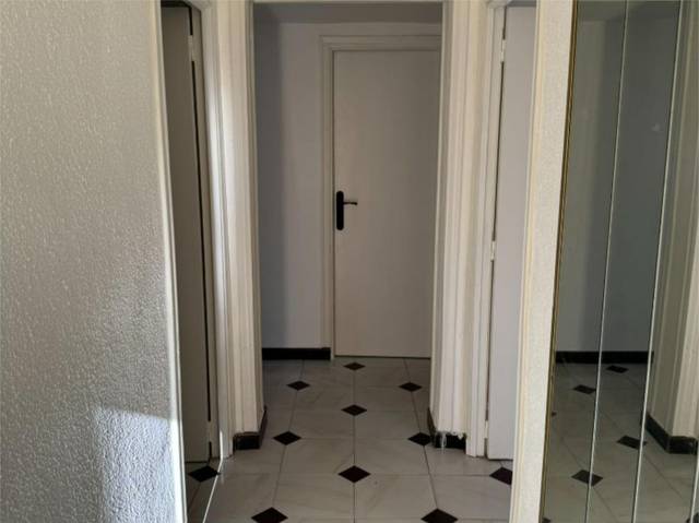 Piso en Venta en Calle Cardenal Rodrigo de Castro, 29 en Ciudad Jardín