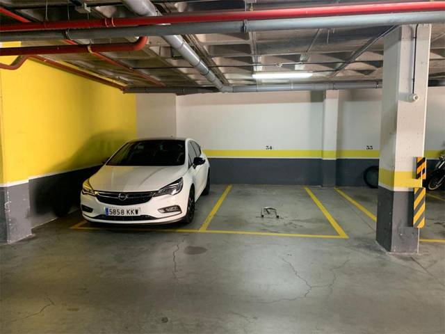 Garaje en Venta en Avenida Lazarejo, 8 en El Cantizal
