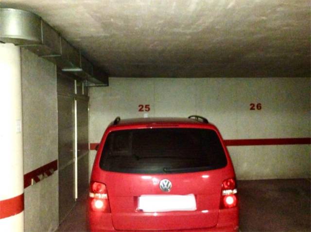 Garaje en Alquiler en Calle Federico de Onís, 49 en Pizarrales