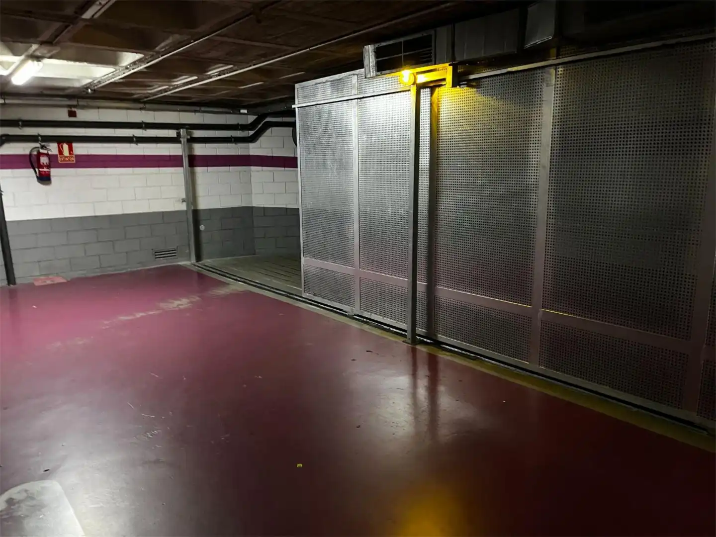 Garaje en venta en Carrer de Joan Arús i Borràs, 8, Sant Ildefons Garaje en venta en Cornellà de Llobregat