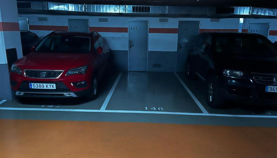 Garatge en venda a Carrer de Joan Arús I Borràs, 8, Sant Ildefons, Barcelona - imatge 1 Foto 1 de Garatge en venda a Carrer de Joan Arús I Borràs, 8, Sant Ildefons, Barcelona