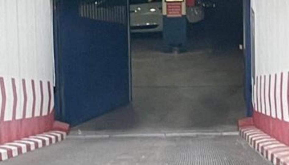 Foto 1 de Garatge en venda a Calle Amor, 50, Sta. Aurelia - Cantábrico - Atlàntico - La Romería, Sevilla