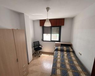 Bedroom of Flat to share in  Almería Capital