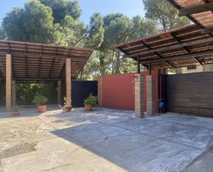 Exterior view of House or chalet for sale in Boadilla del Monte  with Terrace, Swimming Pool and Balcony