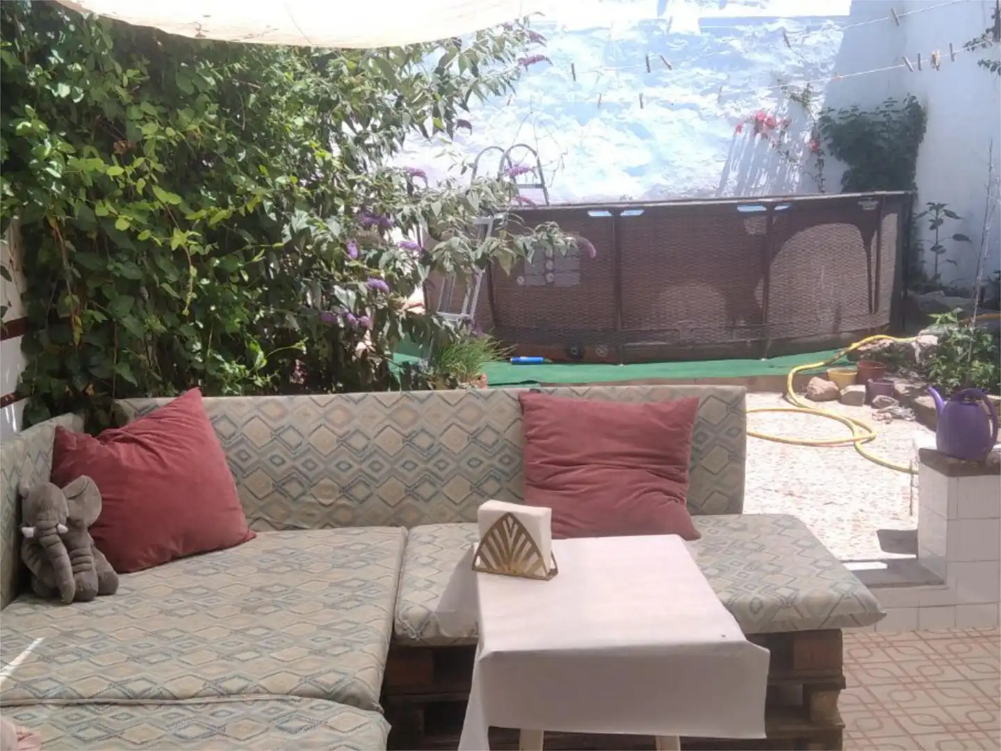 Garten von Einfamilien-Reihenhaus zum Verkauf in Burguillos del Cerro mit Terrasse, Abstellraum und Schwimmbad