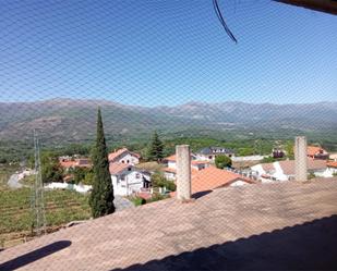 Vista exterior de Casa o xalet en venda en Jaraíz de la Vera amb Terrassa i Balcó