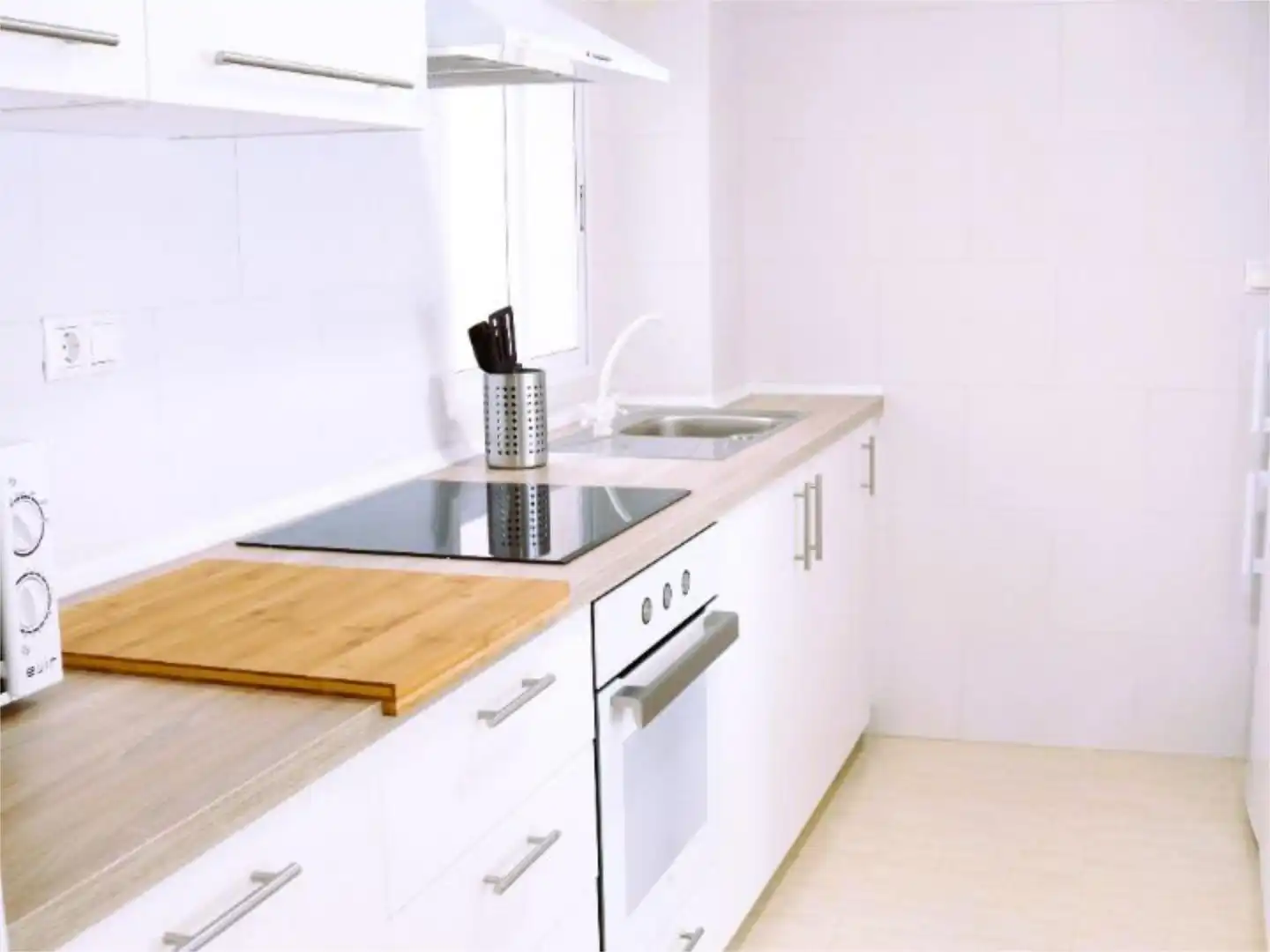 Piso en venta en Calle del Limonero, 35, Castillejos - Cuzco Cocina de Piso en venta en Madrid con Aire acondicionado, Calefacción y Amueblado