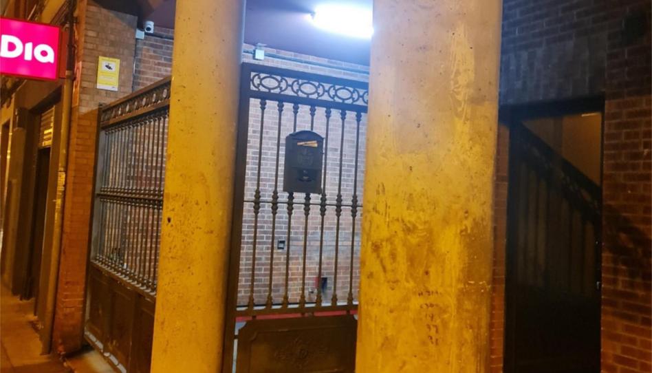 Garaje de alquiler en Calle Río Narcea, 29, Ventanielles, Asturias - imagen 1 Foto 1 de Garaje de alquiler en Calle Río Narcea, 29, Ventanielles, Asturias