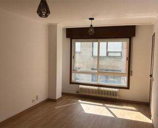 Bedroom of Apartment for sale in Pontevedra Capital 