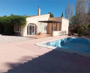 Exterior view of Single-family semi-detached for sale in Cehegín  with Terrace and Swimming Pool