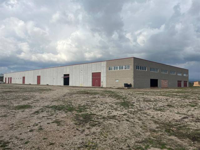 Local comercial en Alquiler en Vial Camino, 4 en Benissanet