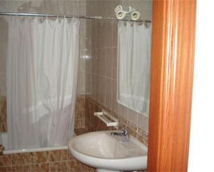 Bathroom of Flat to rent in La Carlota  with Terrace