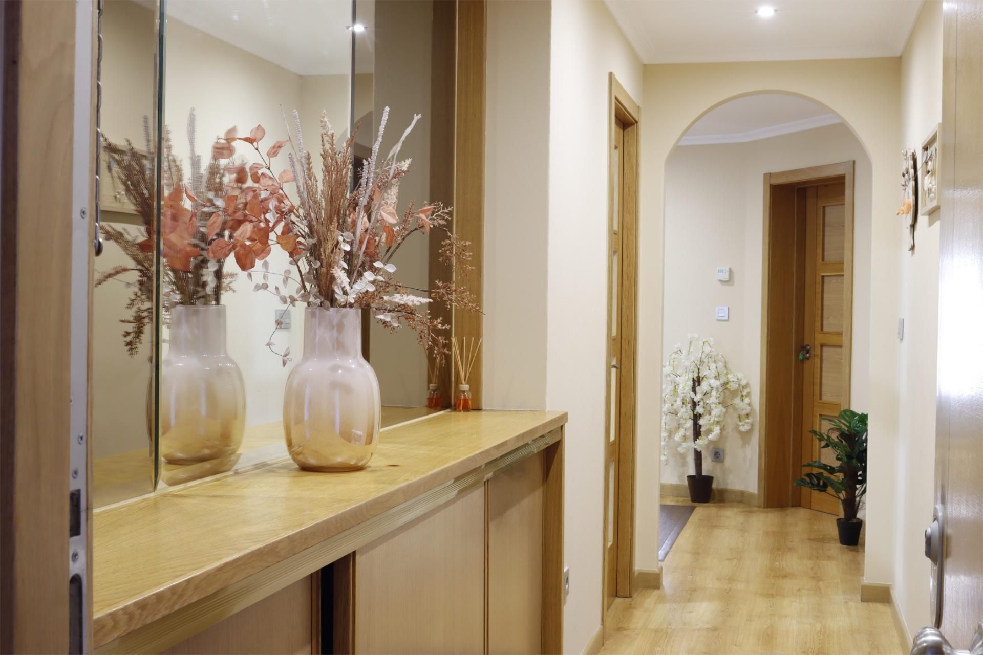 Flat to share in Ourense Capital   with Heating, Parquet flooring and Terrace