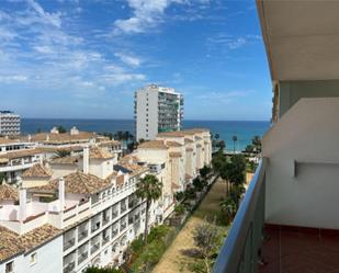 Vista exterior de Apartament de lloguer en Benalmádena amb Aire condicionat, Calefacció i Parquet