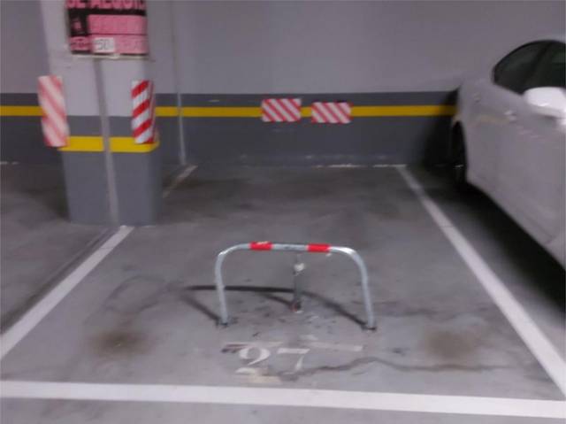 Garaje en Alquiler en Calle de María de las Mercedes de Borbón, 110 en Valdebebas - Valdefuentes