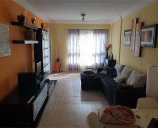 Sala d'estar de Apartament en venda en Arona amb Terrassa i Piscina