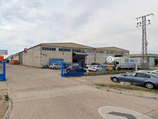 Local comercial en Alquiler en Calle Alcalde Fernando Dancausa, 22 en Villafría - La Ventilla - Castañares