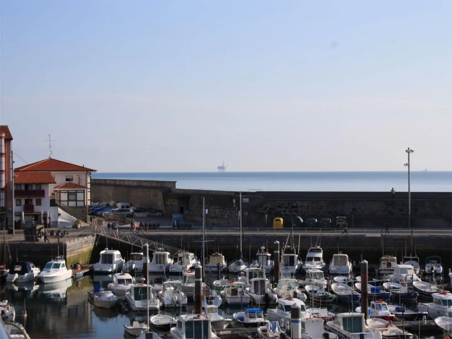 Local en venda a Gaztelu Enparantza Plaza, 1, Bermeo Vista exterior de Local en venda en Bermeo