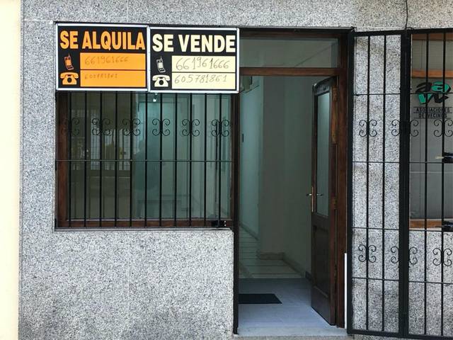 Local comercial en Venta en Calle la Plaza, 14 en Núcleo urbano