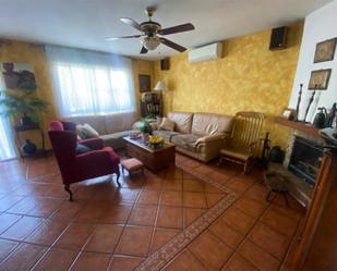 Living room of House or chalet for sale in Fuenlabrada  with Terrace and Balcony