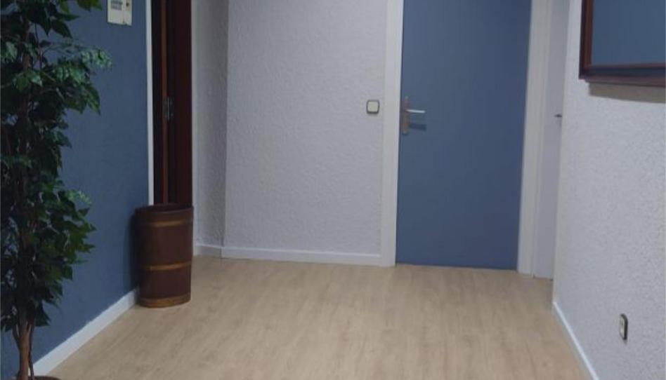 Foto 1 de Oficina de lloguer a Plaça Enginyer Deulofeu, 10, La Salut, Barcelona