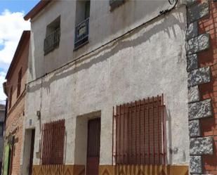 Exterior view of Single-family semi-detached for sale in Navas de Estena  with Balcony