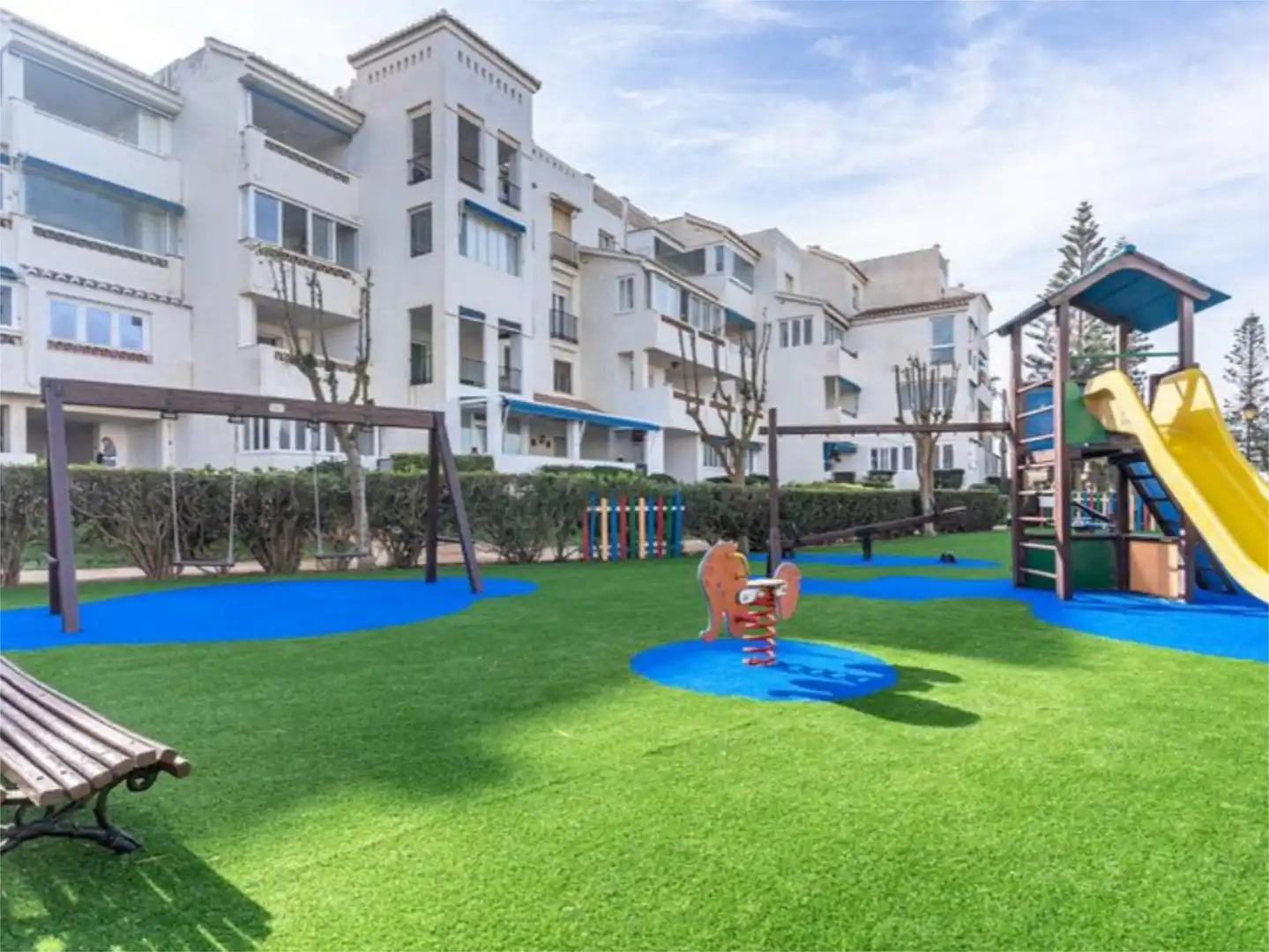 Wohnungen zur Miete in Calle Sotavento, 11, Almerimar Außenansicht von Wohnungen zur Miete in El Ejido mit Privatgarten, Terrasse und Schwimmbad