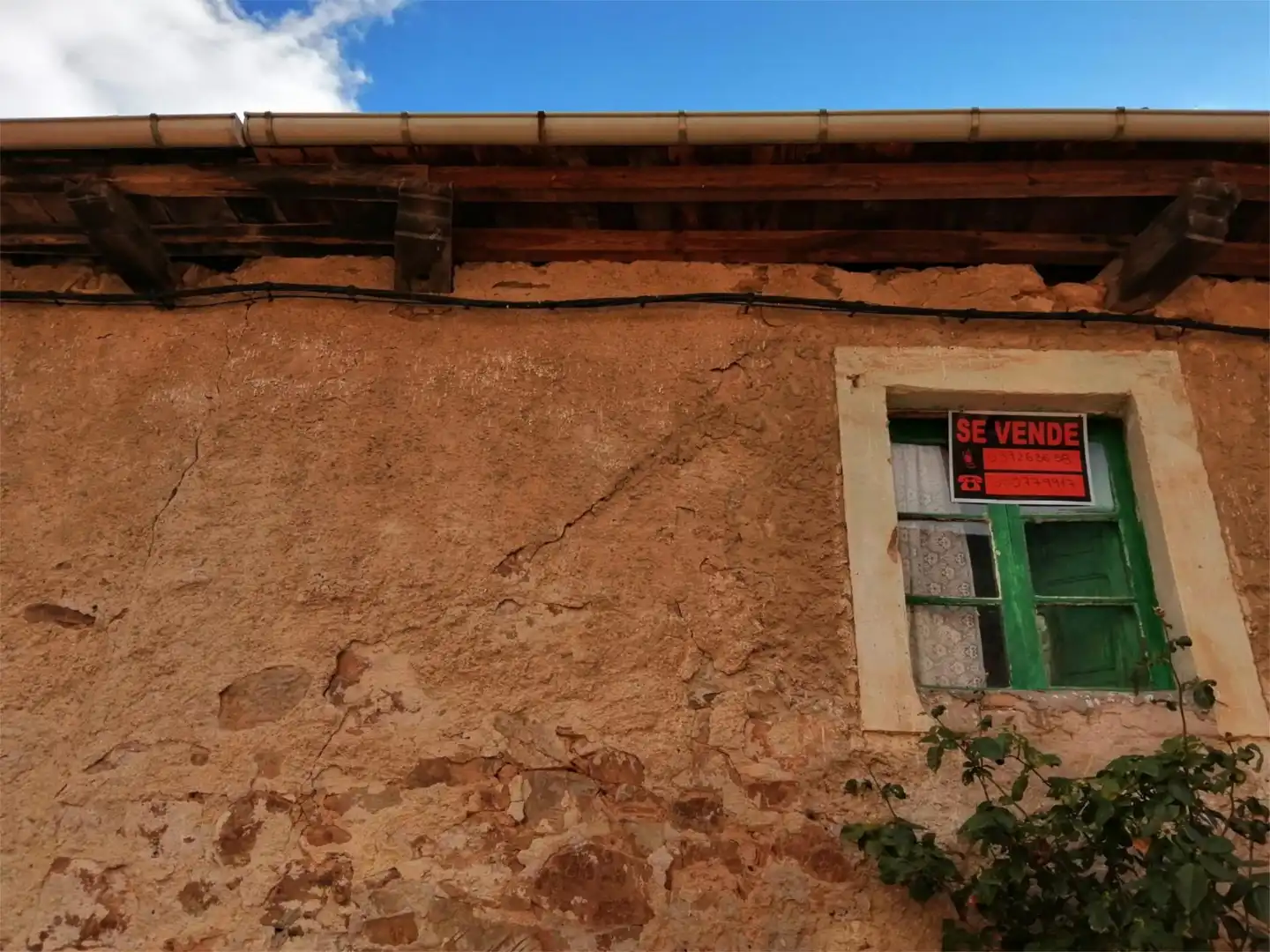Casa adosada en venda a Avenida Compostilla, 11, Centro Vista exterior de Casa adosada en venda en Ponferrada