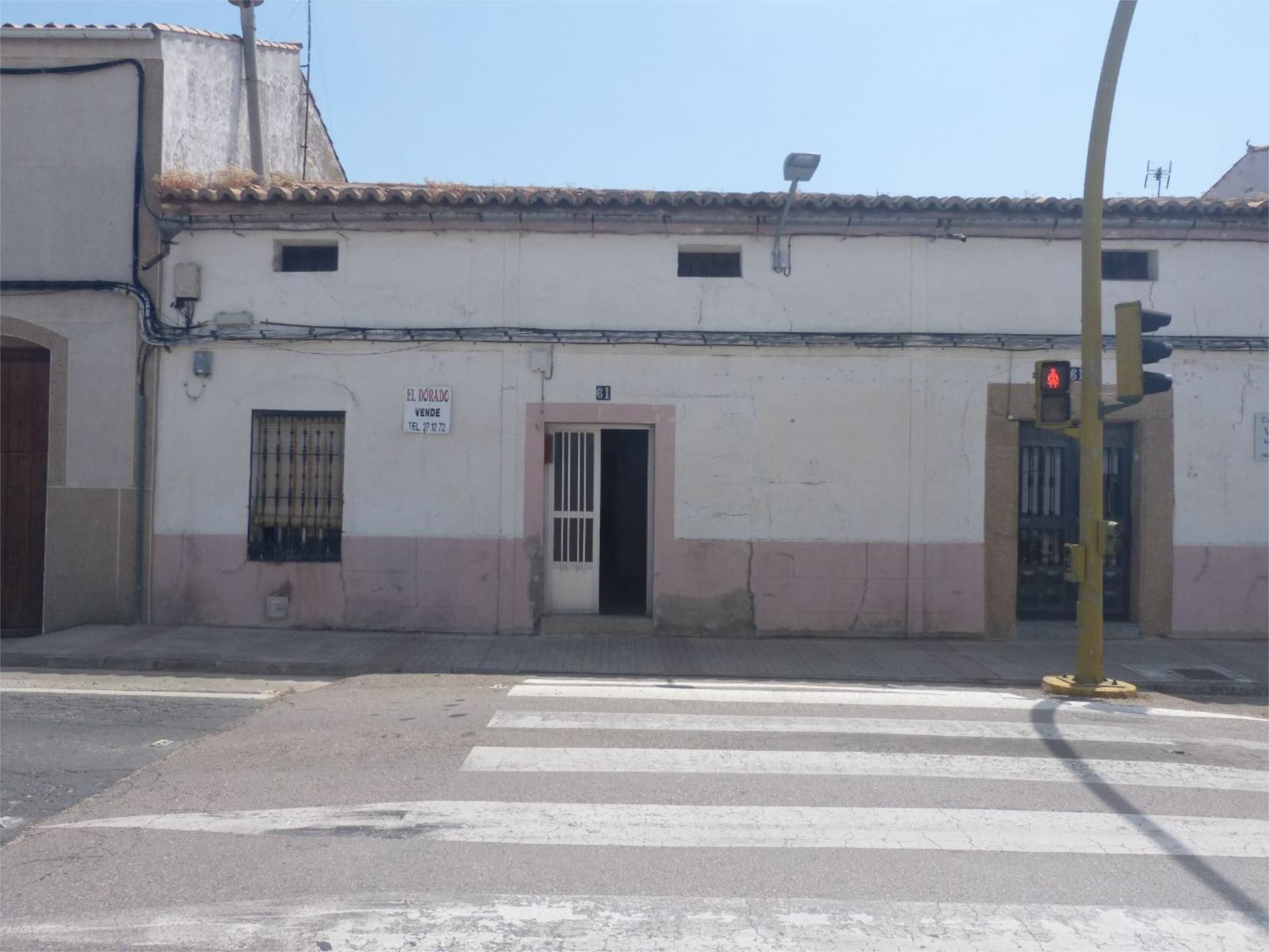 Vista exterior de Finca rústica en venda en Arroyo de la Luz amb Terrassa
