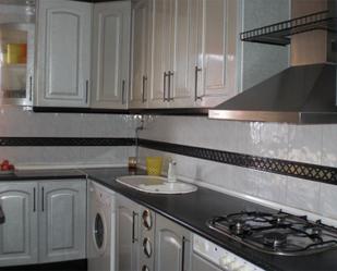 Kitchen of Flat to rent in  Granada Capital  with Air Conditioner, Terrace and Balcony