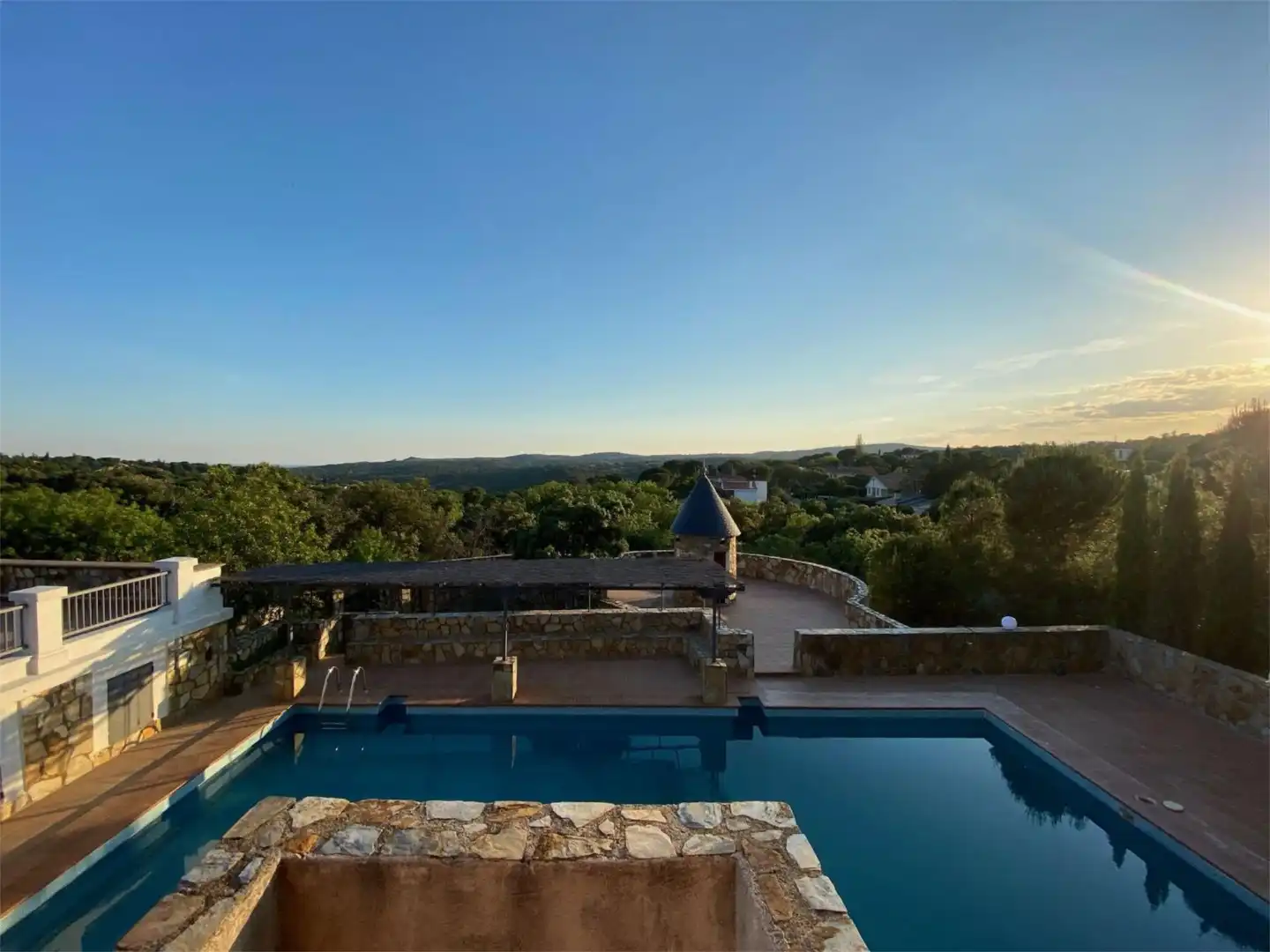 Wohnung zum Verkauf in Calle Castillo de Torrelobatón, 24, Cerro Alarcón Schwimmbecken von Wohnung zum Verkauf in Valdemorillo mit Privatgarten, Terrasse und Abstellraum