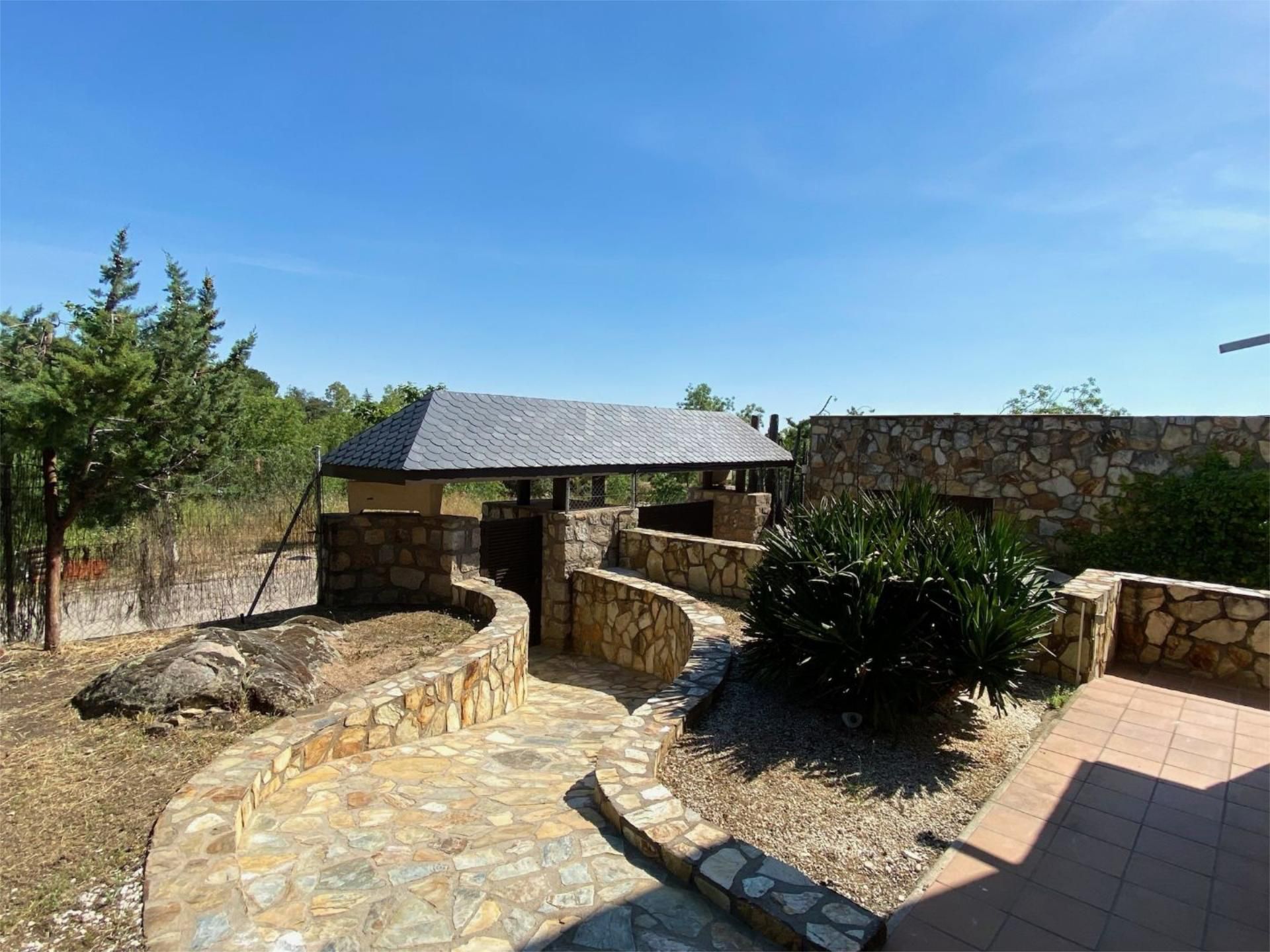 Pis en venda a Calle Castillo de Torrelobatón, 24, Cerro Alarcón Terrassa de Pis en venda en Valdemorillo amb Jardí privat, Terrassa i Traster