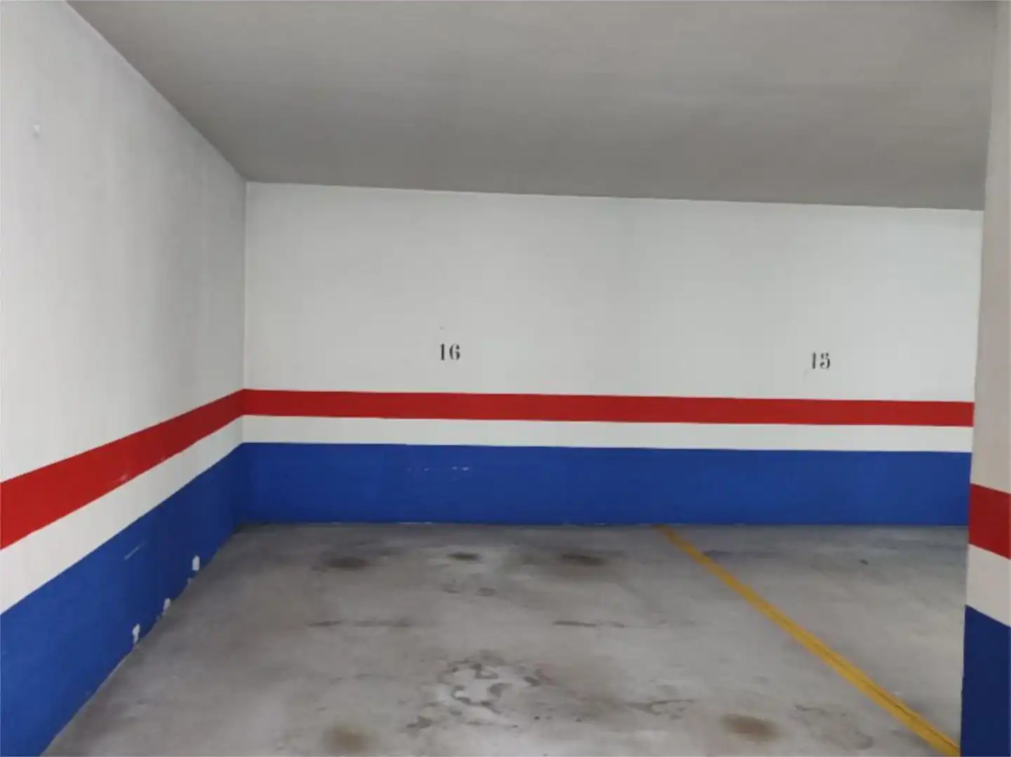 Parking of Garage for rent in Huarte / Uharte