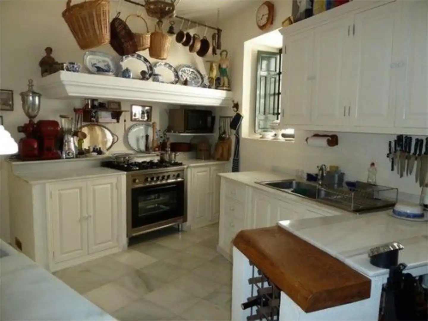 Flat for sale in Plaza Mondragón, 9, La Ciudad Kitchen of Flat for sale in Ronda with Air Conditioner, Heating and Terrace
