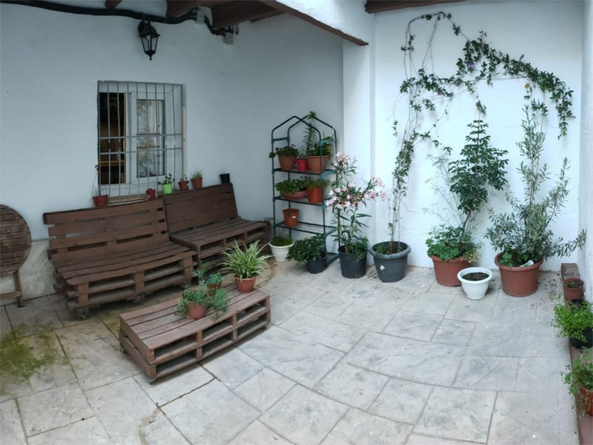 Terrassa de Casa adosada en venda en Sant Hipòlit de Voltregà amb Calefacció i Terrassa