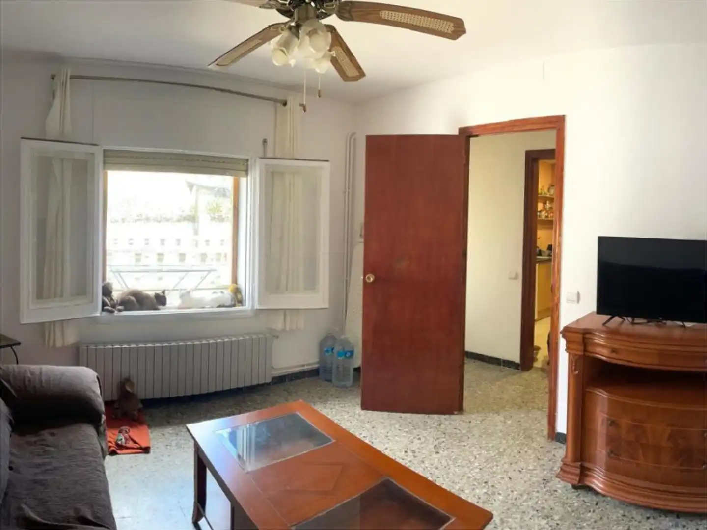 Casa adosada en venta en Carrer de Montserrat, 20, Sant Hipòlit de Voltregà Sala de estar de Casa adosada en venta en Sant Hipòlit de Voltregà con Terraza