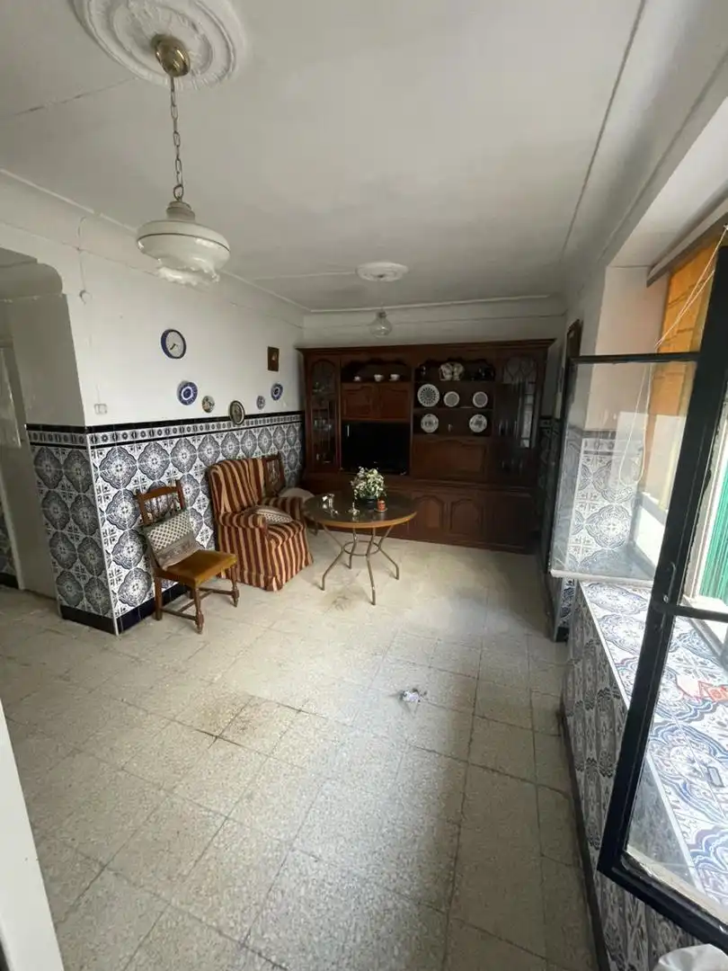 Planta baixa en venda a Calle Carmen, 14, Villafranca de los Barros Sala d'estar de Planta baixa en venda en Villafranca de los Barros amb Aire condicionat i Jardí privat
