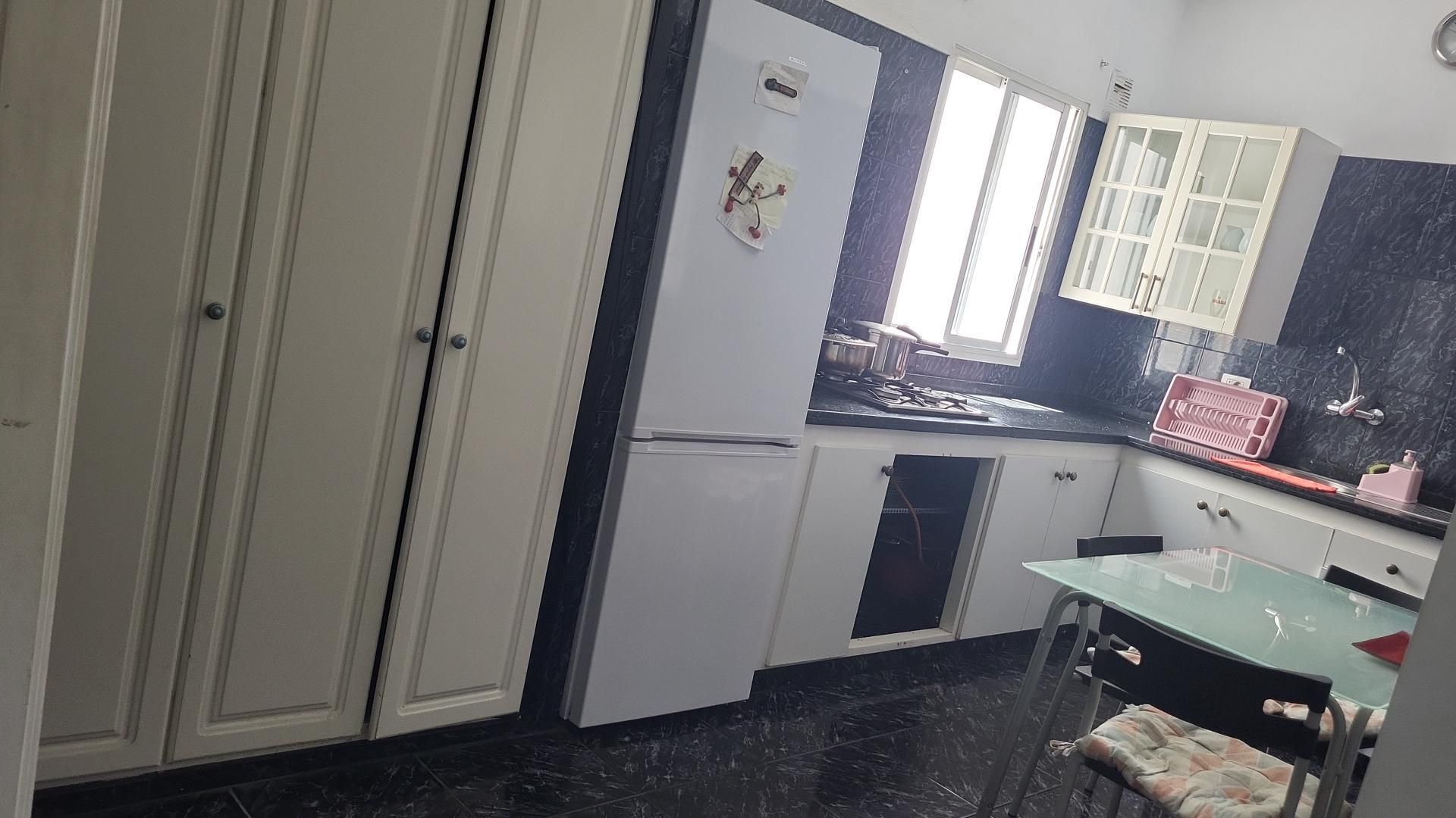 Kitchen of Planta baja to share in San Cristóbal de la Laguna