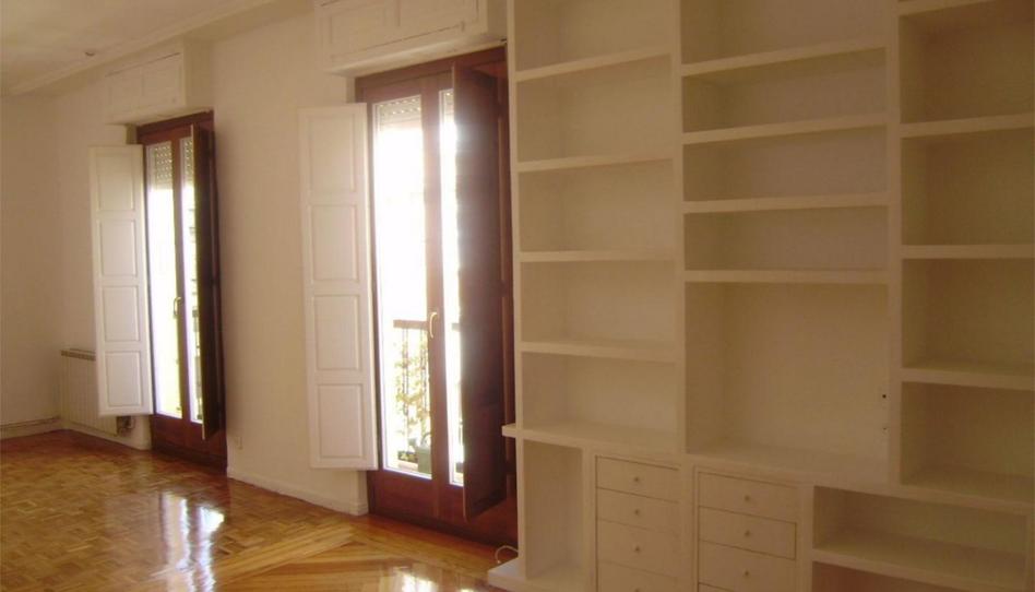 Foto 1 de Pis de lloguer a Calle de Antonio Acuña, 25, Ibiza de Madrid,  Madrid Capital