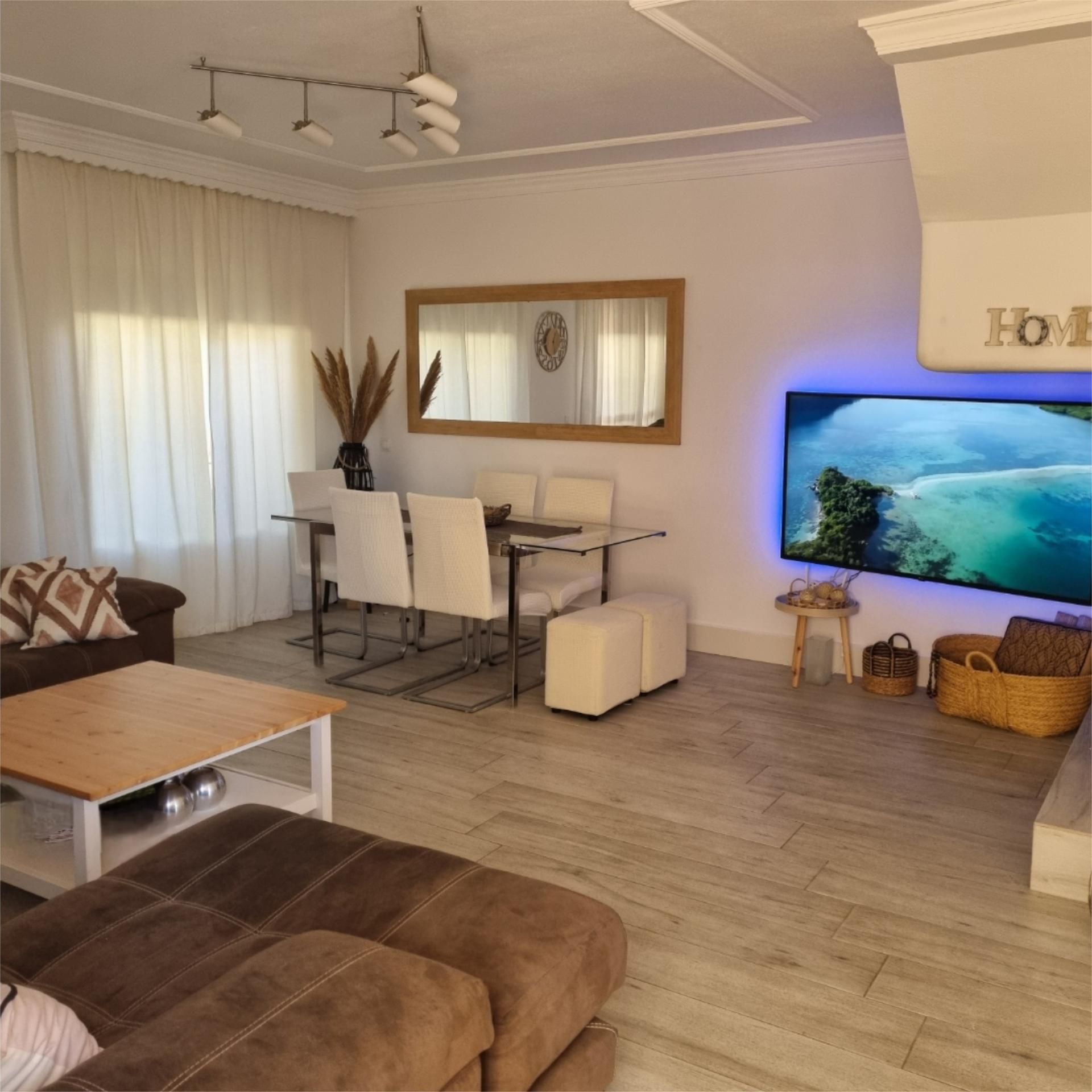 Living room of House or chalet for sale in Cártama  with Air Conditioner, Terrace and Storage room
