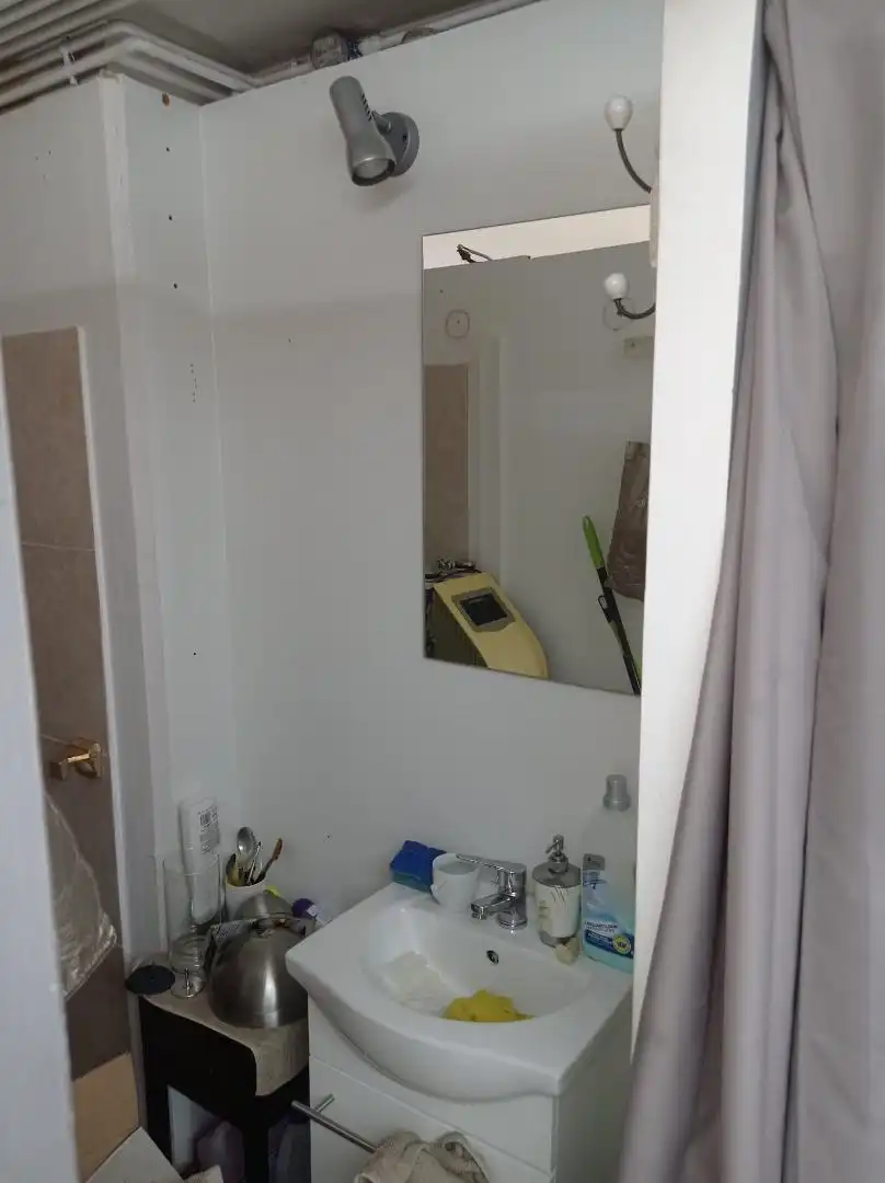 Baño de Local de alquiler en Terrassa con Aire acondicionado, Calefacción y Parquet