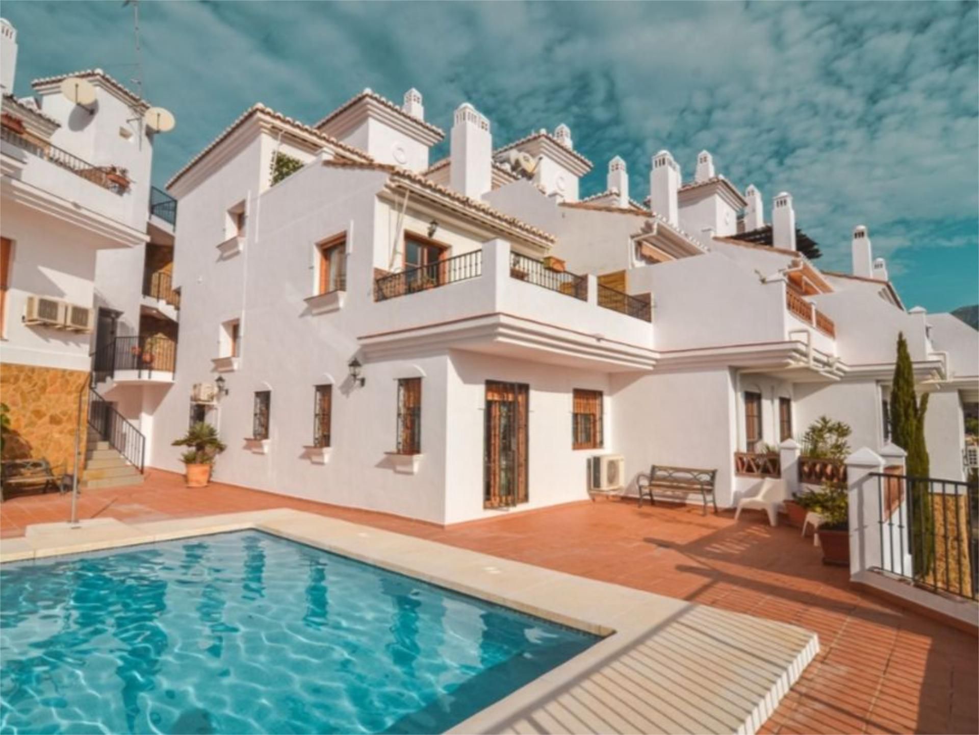 Exterior view of House or chalet for sale in Frigiliana  with Air Conditioner, Heating and Terrace