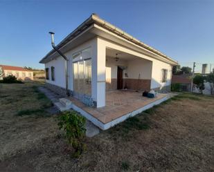 Exterior view of Country house for sale in Fuentespreadas  with Heating, Private garden and Parquet flooring