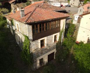 Außenansicht von Country house zum verkauf in Ponga mit Klimaanlage, Heizung und Parkett