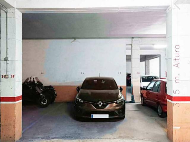 Garaje en Venta en Plaça de l'Exèrcit Espanyol, 14 en Corea