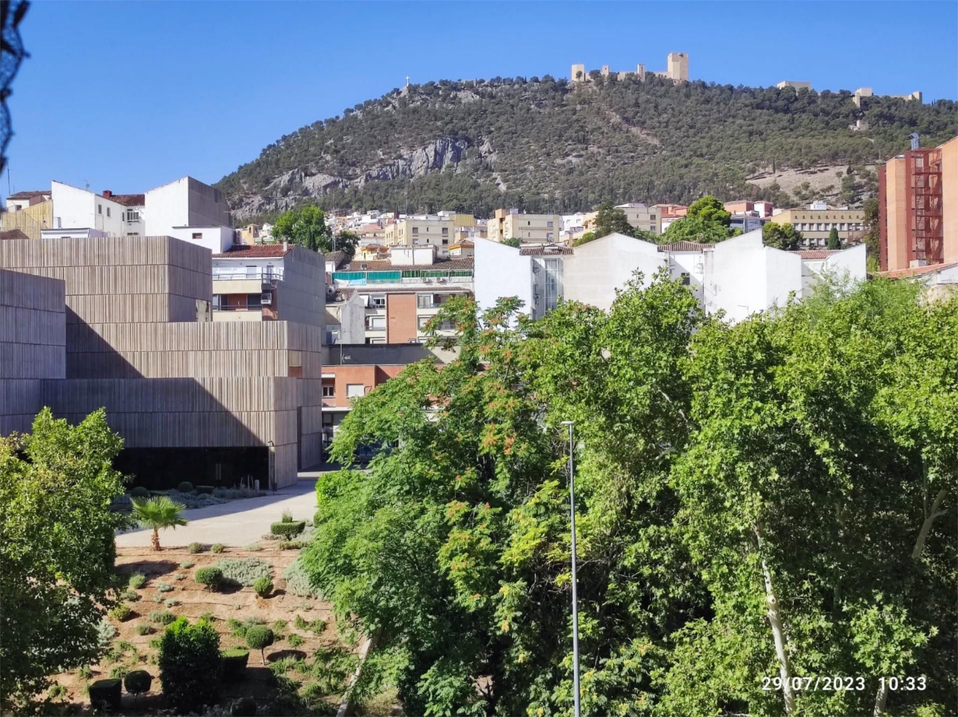 Vista exterior de Piso en venta en  Jaén Capital con Aire acondicionado, Calefacción y Terraza