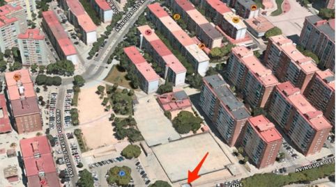 Foto 4 de Garaje de alquiler en Avinguda de Salvador Allende, 59, Sant Ildefons, Cornellà de Llobregat